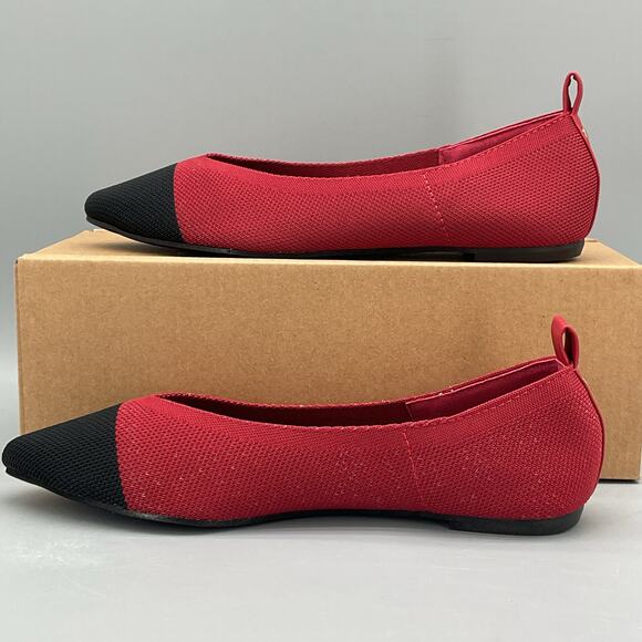 NEW Journee Collection Women’s Veata Soft Knit Flats Red Size 6.5 - Picture 2 of 11